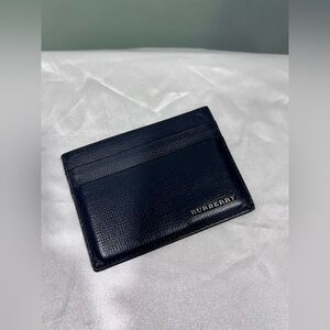 Authentic💙Burberry card holder.Navy